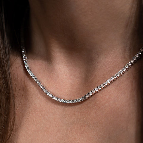 Tennis necklace with diamonds 2.90ct in 18K gold